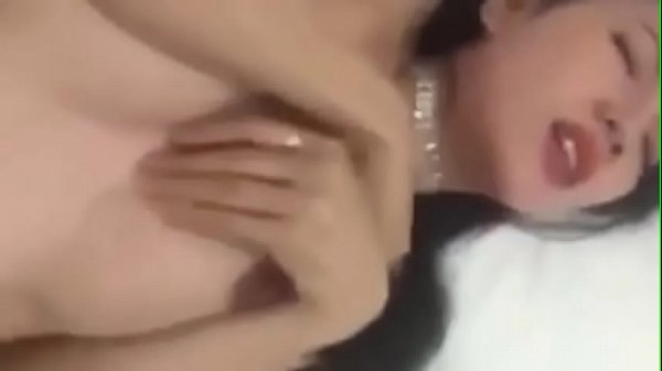 Địt em á hậu Thùy Linh lộ clip sex cực hấp dẫn